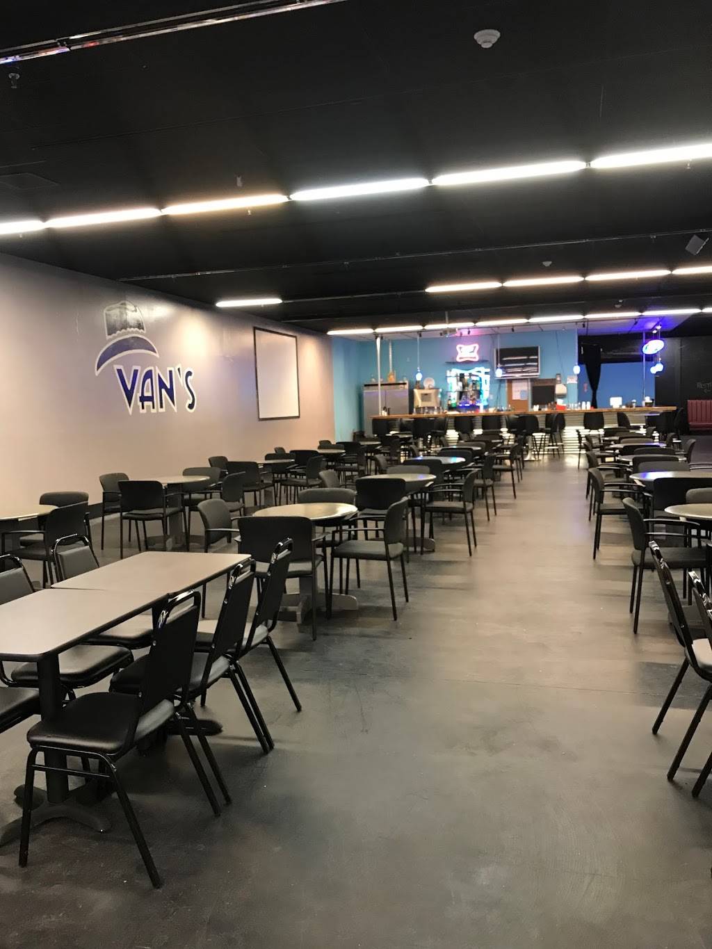 Vans Bar | restaurant | 1621 Ashville Rd, Leeds, AL 35094, USA | 2053523699 OR +1 205-352-3699