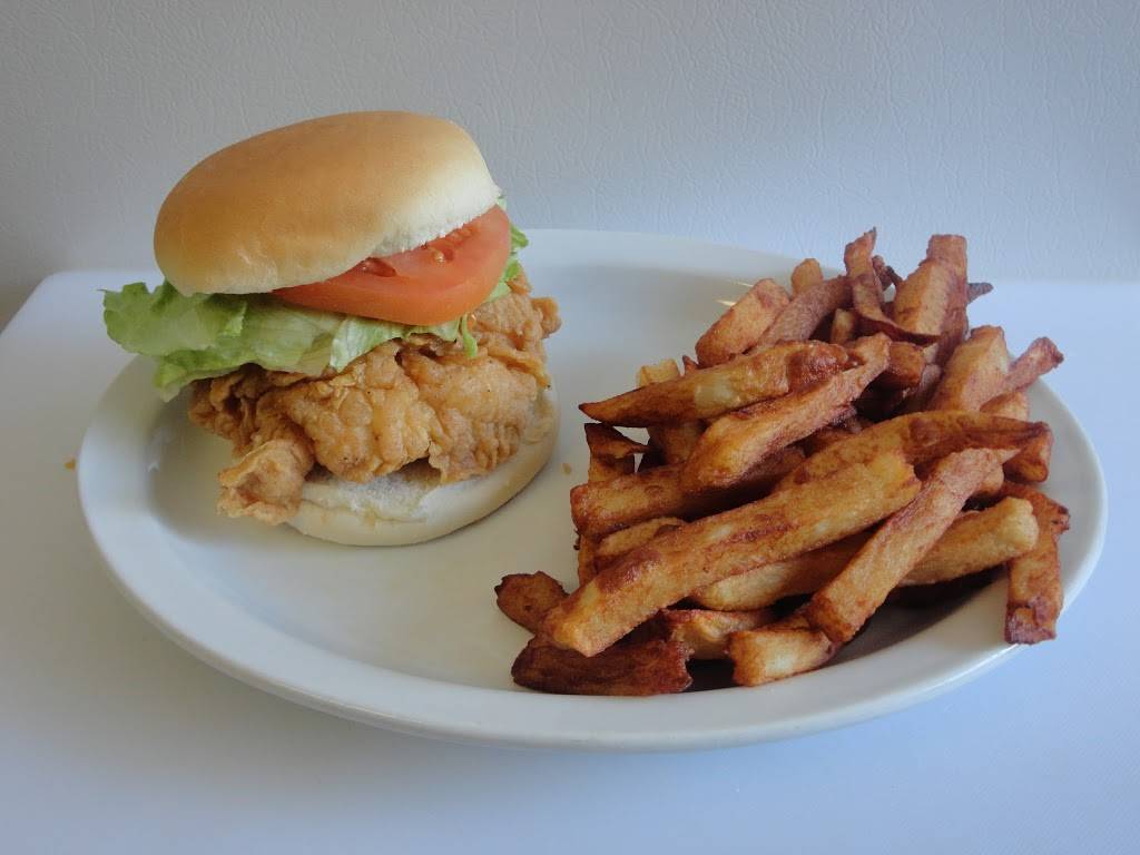 Casse-Croûte La Patata Glacée | restaurant | 9 Boulevard de Lucerne, Gatineau, QC J9H 1L8, Canada | 8193324400 OR +1 819-332-4400