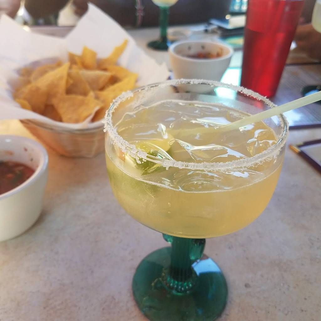 La Loma Mexican Restaurant | restaurant | 316 Massachusetts Ave NE, Washington, DC 20002, USA | 2025482550 OR +1 202-548-2550