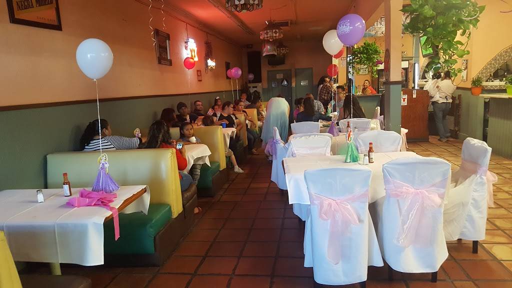 Raymunds Mexican Restaurant | restaurant | 19055 Parthenia St, Northridge, CA 91324, USA | 8187720978 OR +1 818-772-0978