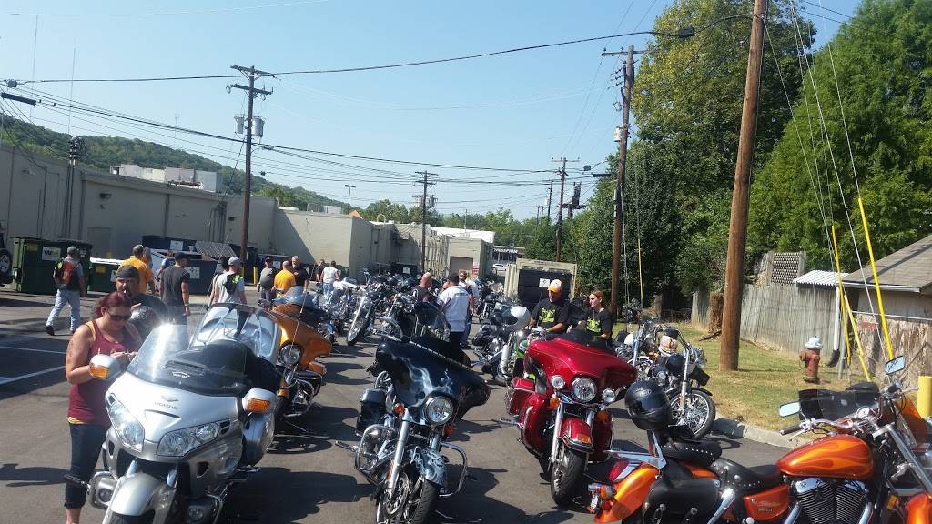 Dakota’s Pub of the South | restaurant | 2917 Tazewell Pike, Knoxville, TN 37918, USA | 8653377791 OR +1 865-337-7791