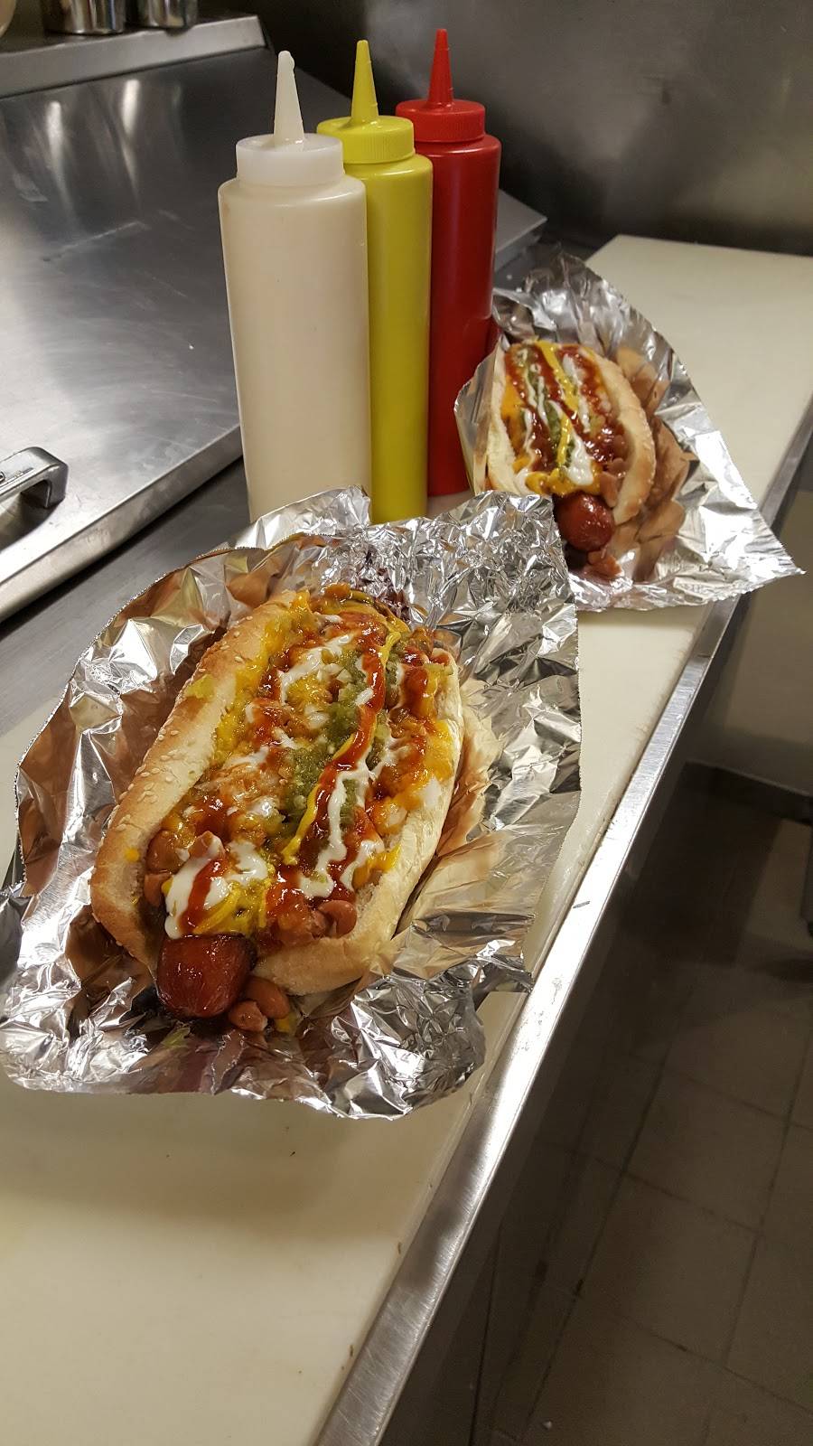 Lucky Boy Bar and Grill | night club | 2706 N Piedras St, El Paso, TX 79930, USA | 9153011954 OR +1 915-301-1954