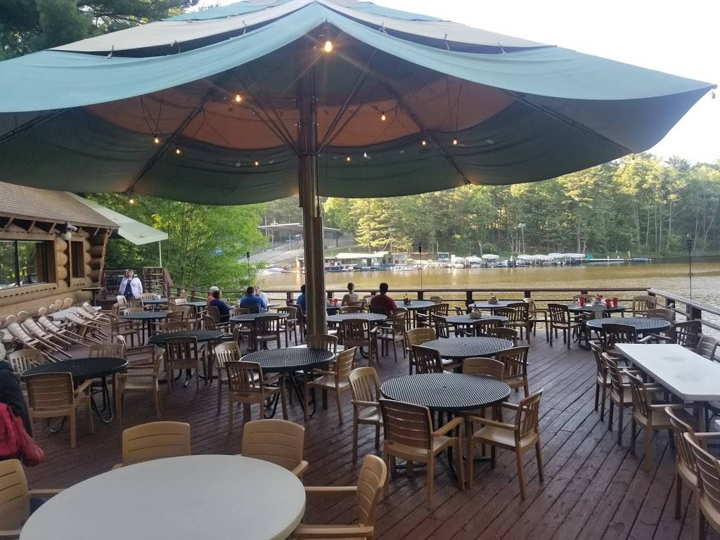 Ravina Bay Bar & Grill | restaurant | 231 E Durkee St, Wisconsin Dells, WI 53965, USA | 6086782226 OR +1 608-678-2226