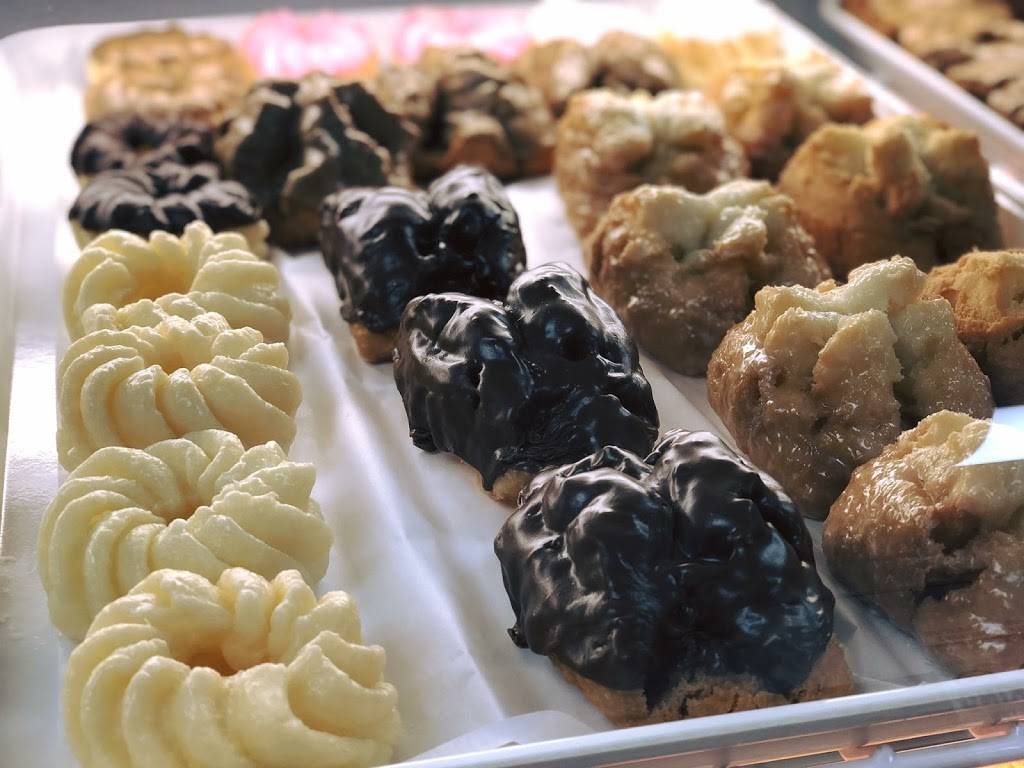 Star Donut | restaurant | 19894 CA-88, Pine Grove, CA 95665, USA | 2092965488 OR +1 209-296-5488