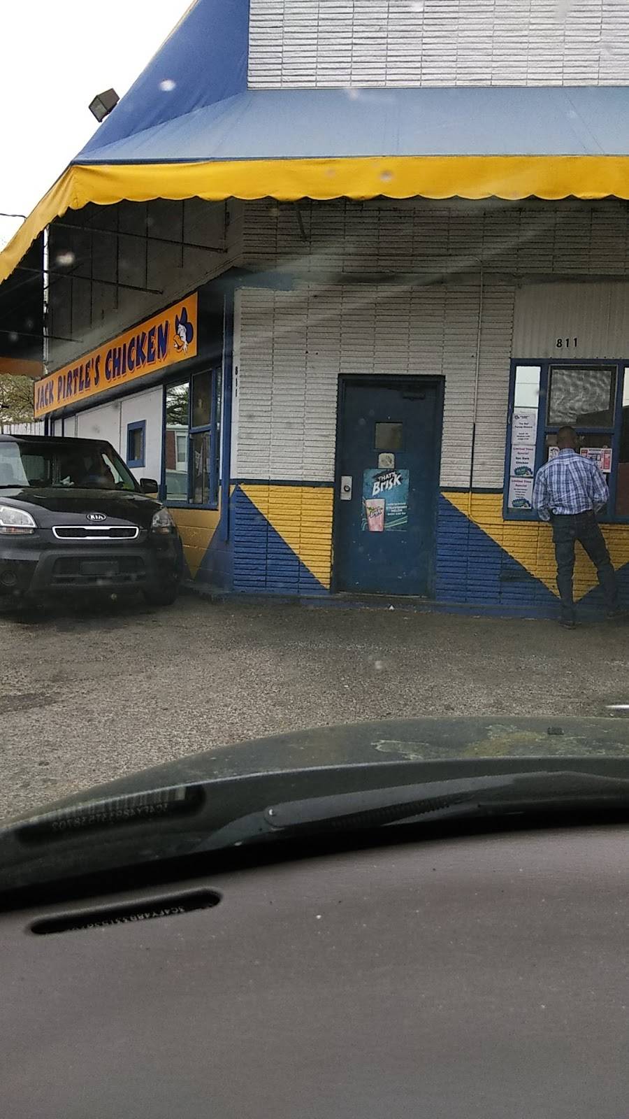 Jack Pirtle Fried Chicken | restaurant | 811 S Highland St, Memphis, TN 38111, USA | 9014589777 OR +1 901-458-9777