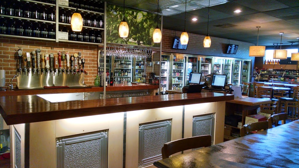 Cork & Cap Bottle Shop & Tasting Room | restaurant | 3225 Elm Rd NE, Warren, OH 44483, USA | 3303722337 OR +1 330-372-2337