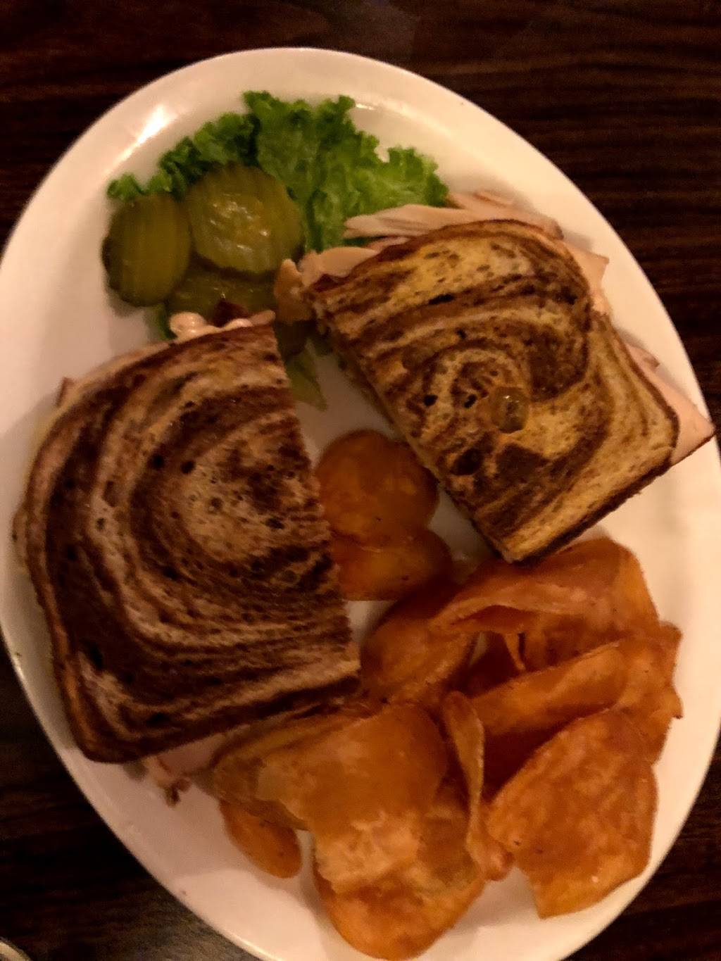 Toms on Grand | restaurant | 410 E Grand Ave, Wisconsin Rapids, WI 54494, USA | 7154232639 OR +1 715-423-2639