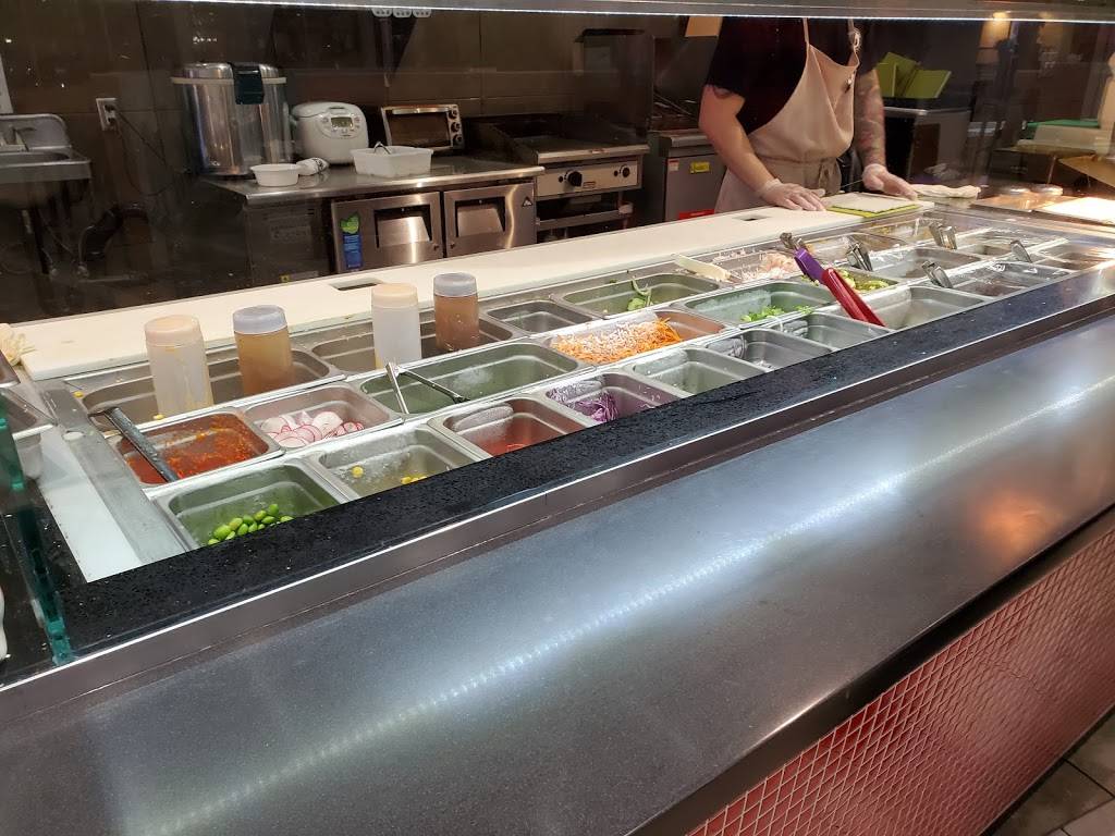 Sushi Burrito | restaurant | 718 Southcenter Mall, Tukwila, WA 98188, USA | 4252440337 OR +1 425-244-0337