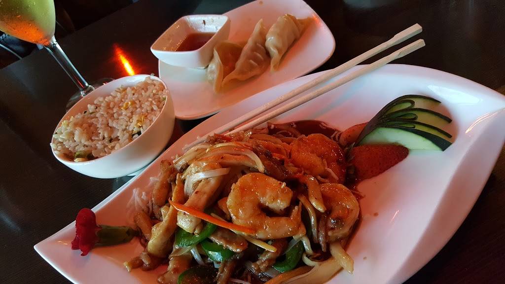 Akashi Sushi Fusion Cuisine | restaurant | 2271 Northpark Dr, Kingwood, TX 77339, USA | 2813588828 OR +1 281-358-8828