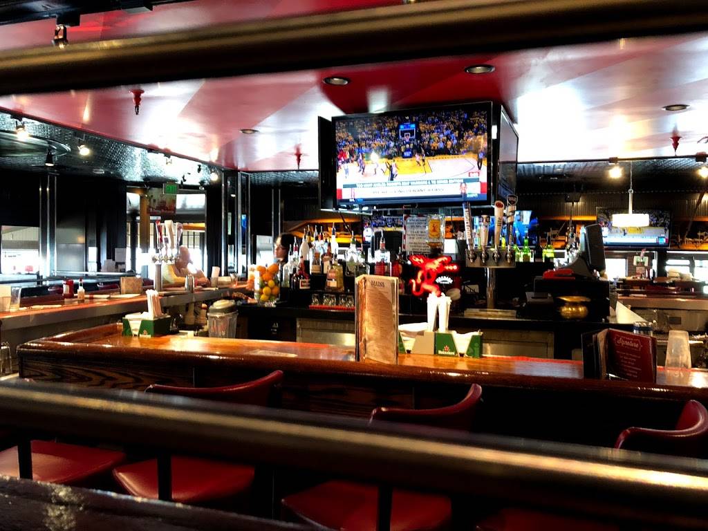 TGI Fridays | restaurant | 2625 E Eastland Ctr Dr, West Covina, CA 91791, USA | 6263316393 OR +1 626-331-6393