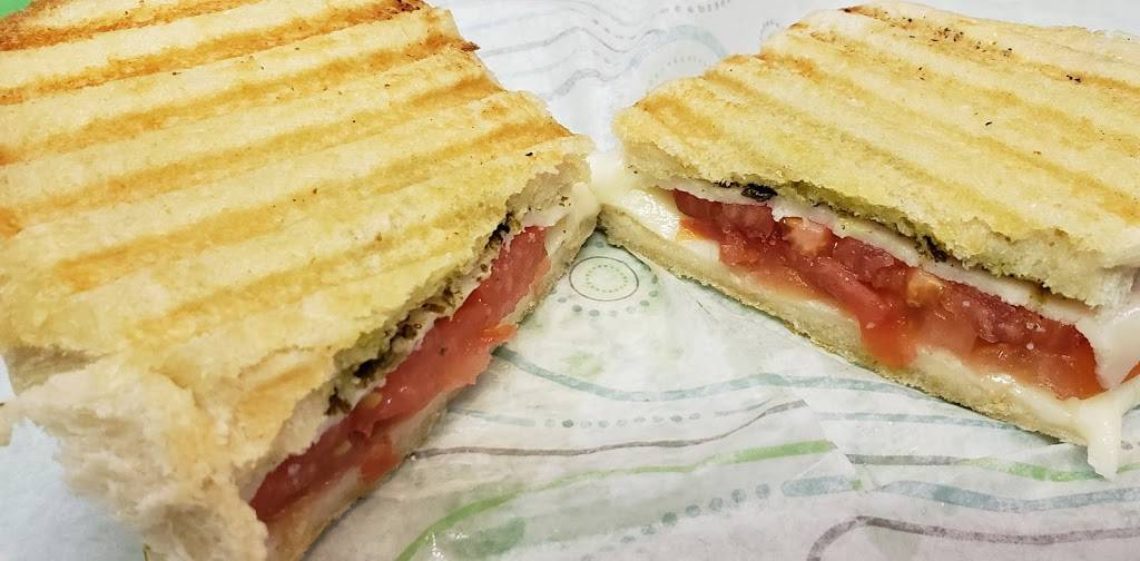 Bringers at Loggers | restaurant | 1215 S River Rd, Saginaw, MI 48609, USA | 9893411024 OR +1 989-341-1024