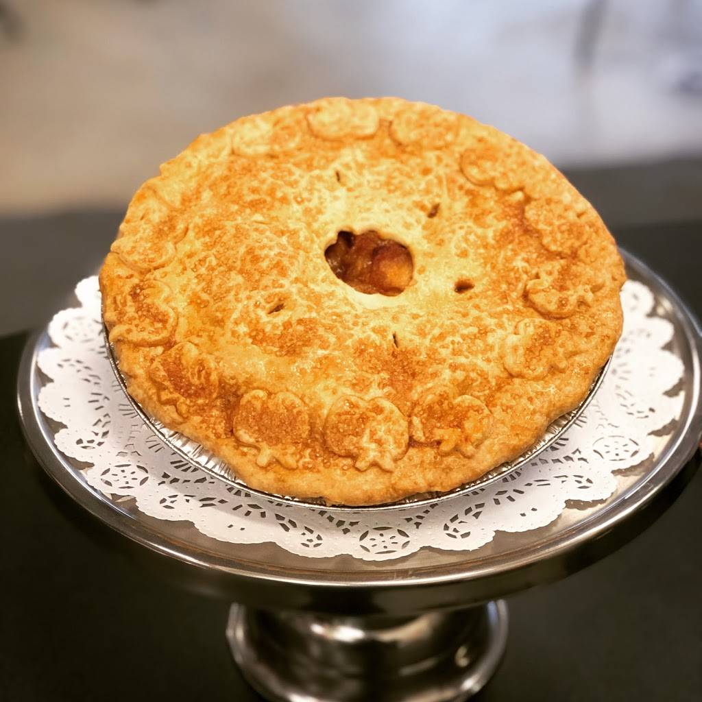 The Cozy Cannoli | bakery | 2107 Kirkwood St Suite 101, High Point, NC 27262, USA | 3368612099 OR +1 336-861-2099