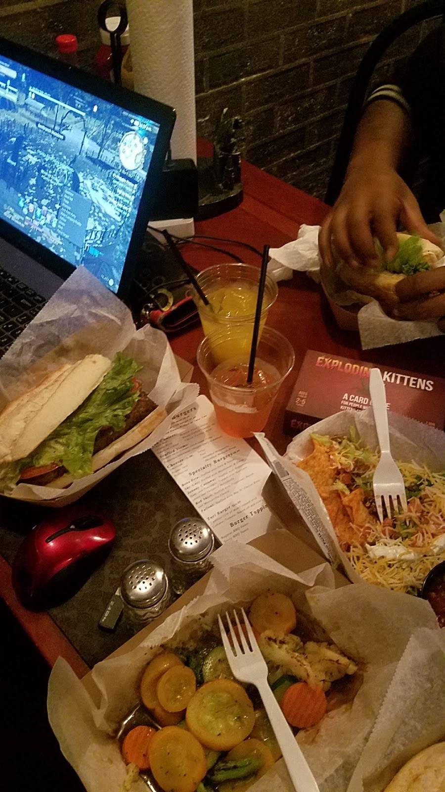 GTSouth Geek & Gaming Tavern | restaurant | 4017 Eastern Blvd, Montgomery, AL 36116, USA | 3343565298 OR +1 334-356-5298