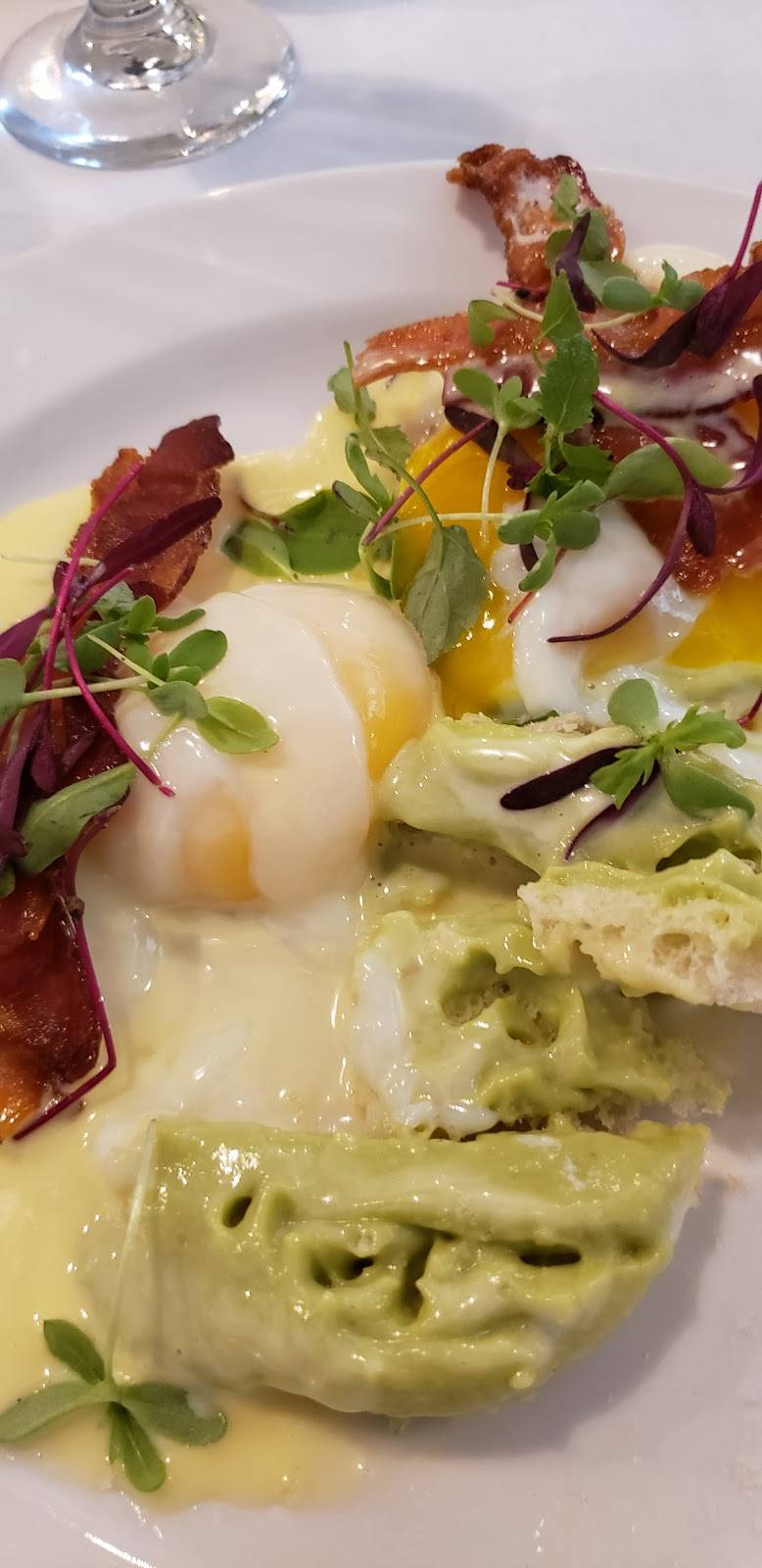 Cafe Society | restaurant | 5210, 212 N Evergreen St, Memphis, TN 38112, USA | 9017222177 OR +1 901-722-2177