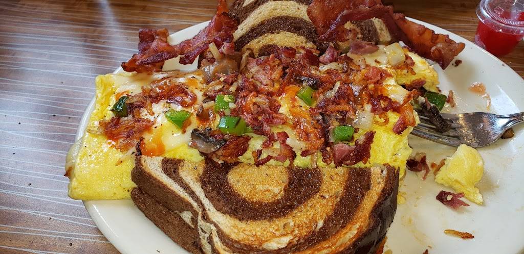 Steak N Egger | restaurant | 1535 Holton Rd, Muskegon, MI 49445, USA | 2317198939 OR +1 231-719-8939