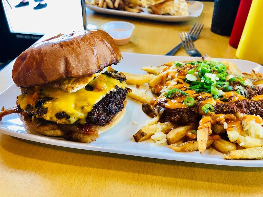 Bernies Burger Bus - Missouri City | restaurant | 6324 Hwy 6, Missouri City, TX 77459, USA | 2812087965 OR +1 281-208-7965