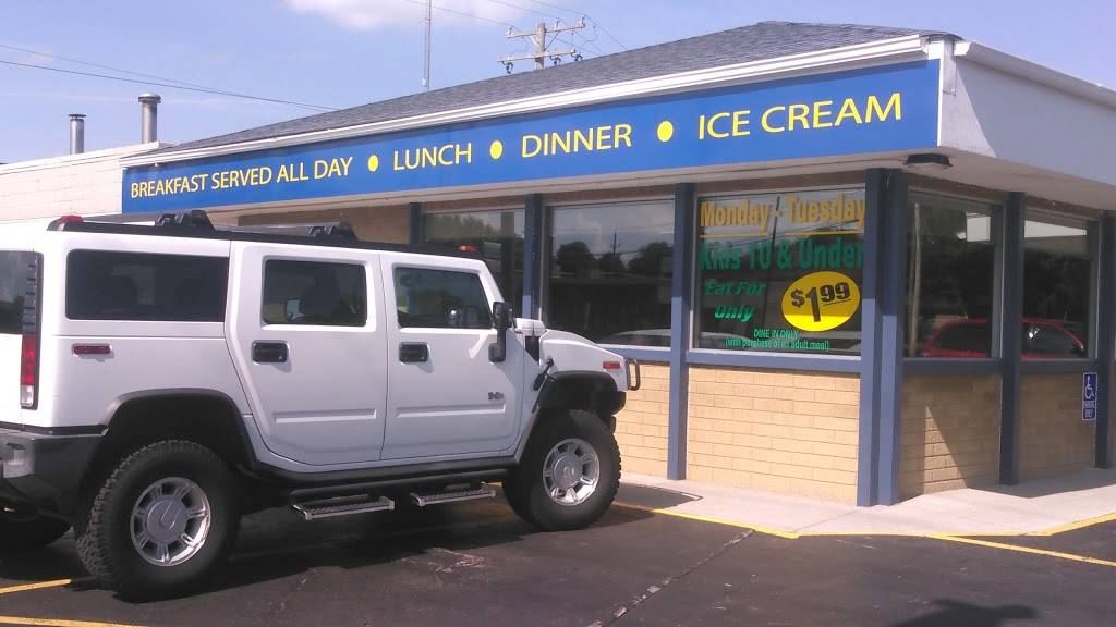 Ricos Family Restaurant (Ricos South) | restaurant | 427 S Washington St, Combined Locks, WI 54113, USA | 9204233204 OR +1 920-423-3204