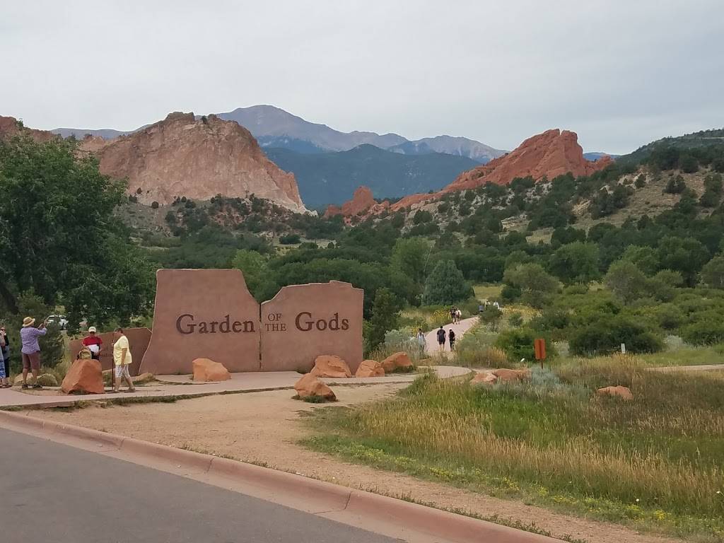 Garden of the Gods Trading Post | cafe | 324 Beckers Ln, Manitou Springs, CO 80829, USA | 7196859045 OR +1 719-685-9045