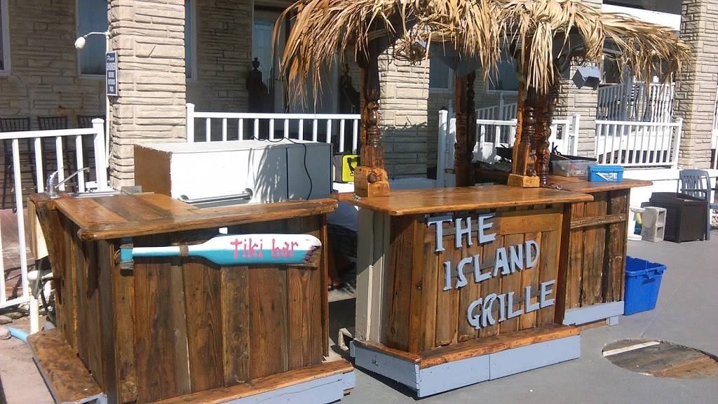 The Island Grille | restaurant | 1224 S Ocean Shore Blvd, Flagler Beach, FL 32136, USA | 3866934966 OR +1 386-693-4966