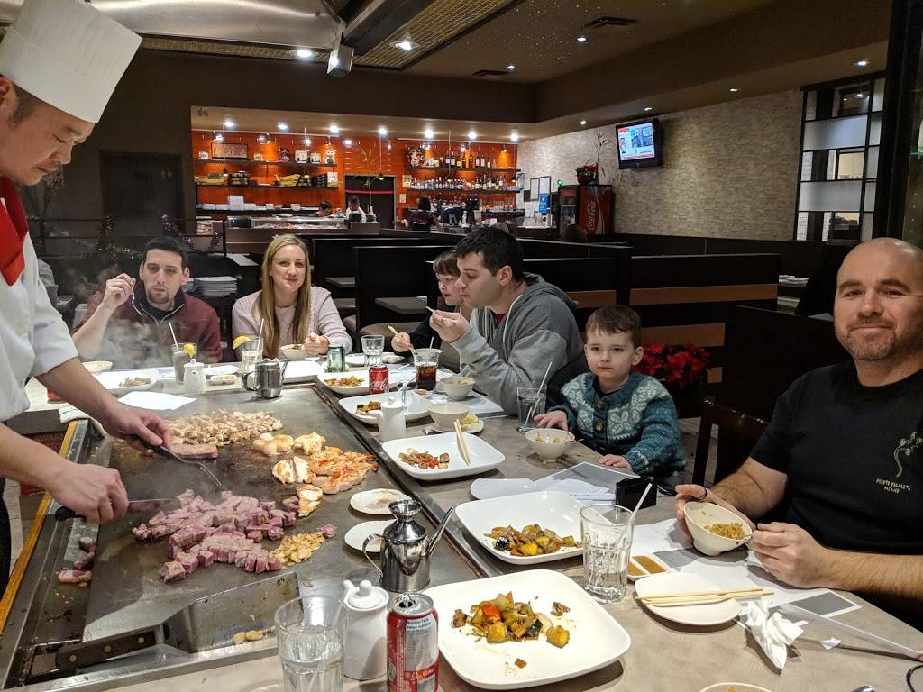 The Villa | restaurant | 813 Dundas St W, Whitby, ON L1N 2N6, Canada | 9056681688 OR +1 905-668-1688