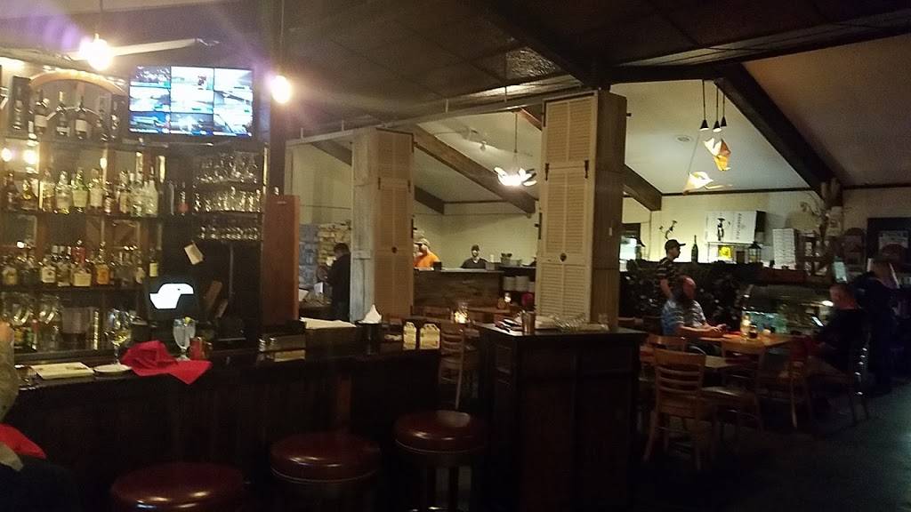 Switch Brick-Oven Pizza & Wine Bar | restaurant | 1615 S Royall St, Palestine, TX 75801, USA | 9037297700 OR +1 903-729-7700