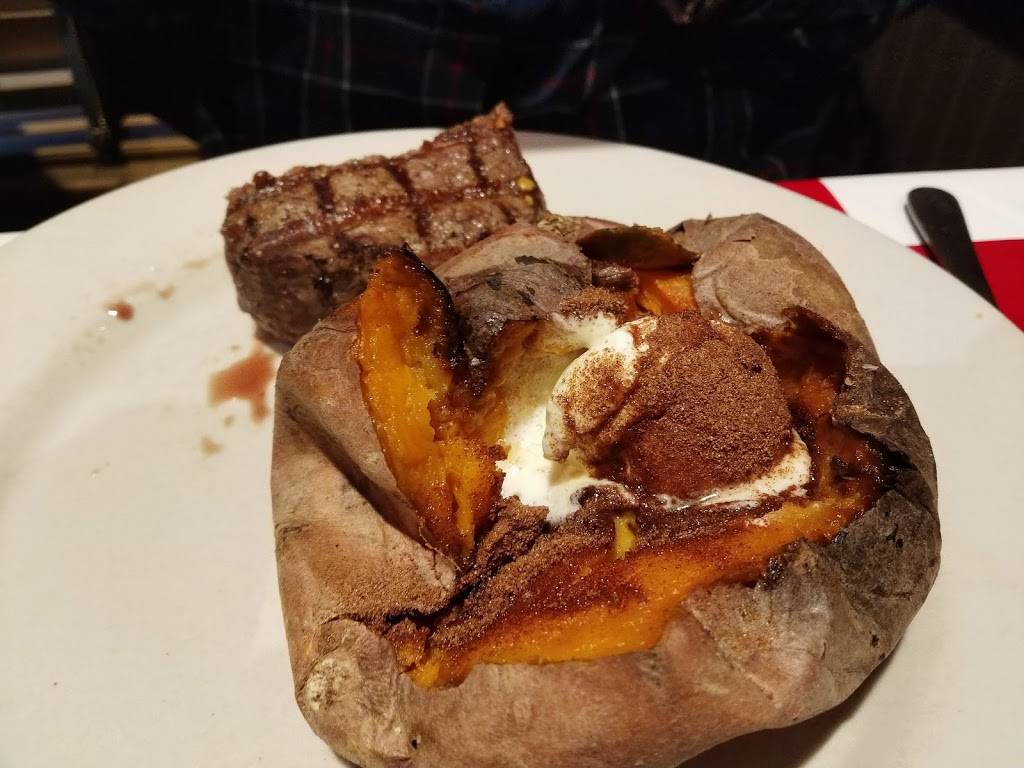 Logans Roadhouse | restaurant | 3112 Browns Mill Rd, Johnson City, TN 37604, USA | 4239151122 OR +1 423-915-1122