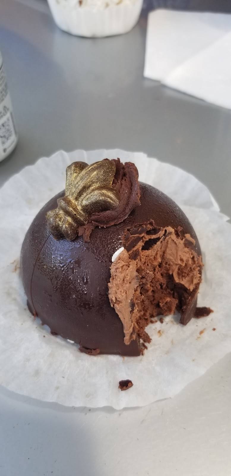 Desserts by Helen | restaurant | 3500 Frankfort Ave, Louisville, KY 40207, USA | 5024517151 OR +1 502-451-7151