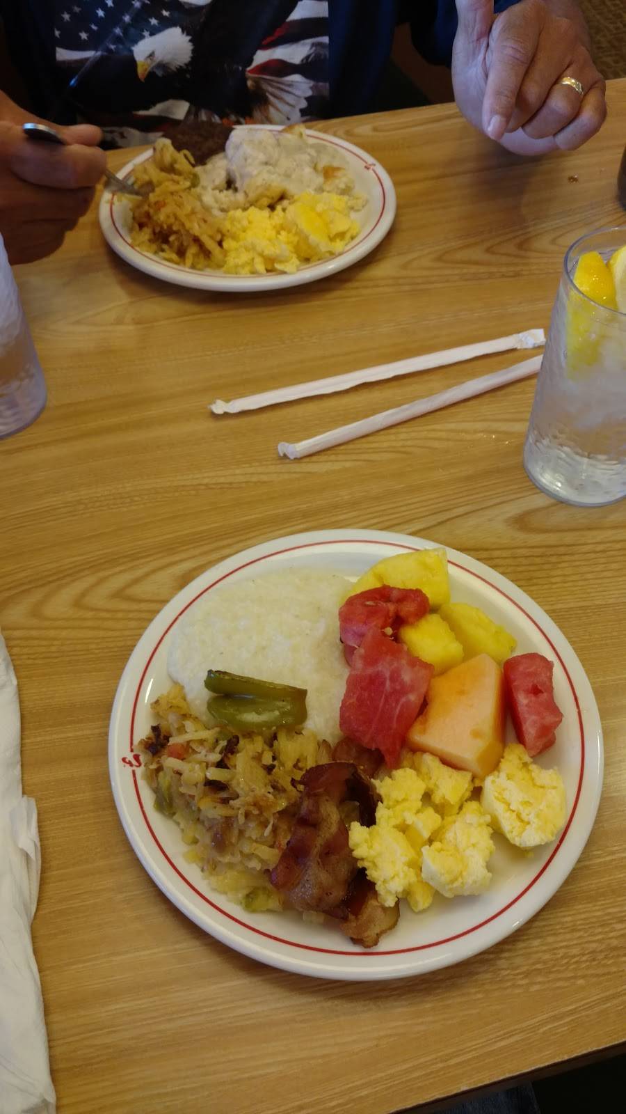 Mobil | restaurant | 4255 Hamilton Middletown Rd, Hamilton, OH 45011, USA | 5137372856 OR +1 513-737-2856