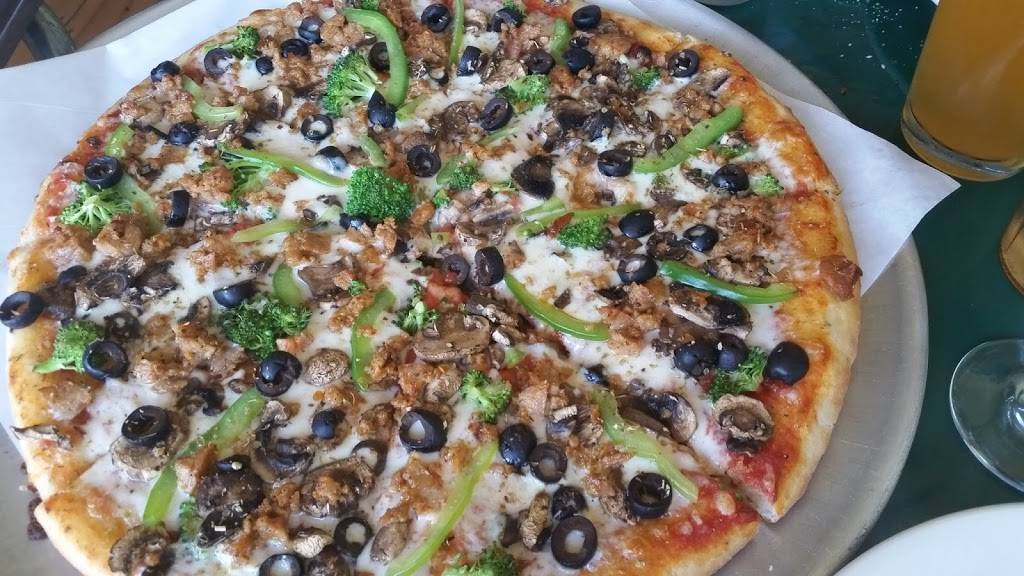 Good Times Cafe | restaurant | 10805 VT-116, Hinesburg, VT 05461, USA | 8024824444 OR +1 802-482-4444