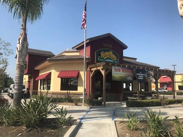 Farmer Boys | restaurant | 13220 Imperial Hwy, Santa Fe Springs, CA 90670, USA | 5624045599 OR +1 562-404-5599