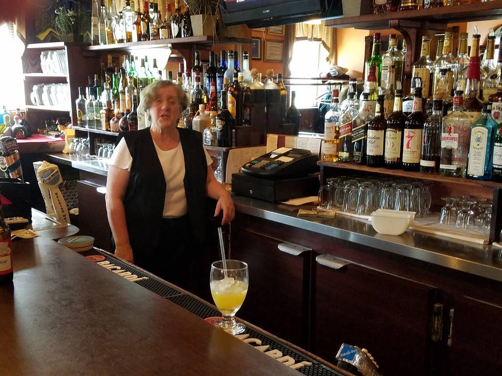 The Clinton | restaurant | 9-17 Clintonville St, Whitestone, NY 11357, USA | 7187464800 OR +1 718-746-4800