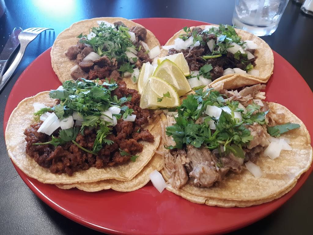 Sombreros Mexican Restaurant | restaurant | 2903 Pierce Rd #107, Saginaw, MI 48604, USA | 9894012332 OR +1 989-401-2332