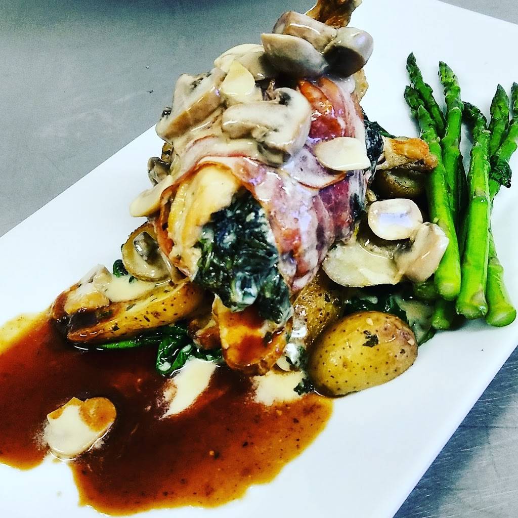 Friends & Company Restaurant | meal takeaway | 11 Boston Post Rd, Madison, CT 06443, USA | 2032450462 OR +1 203-245-0462