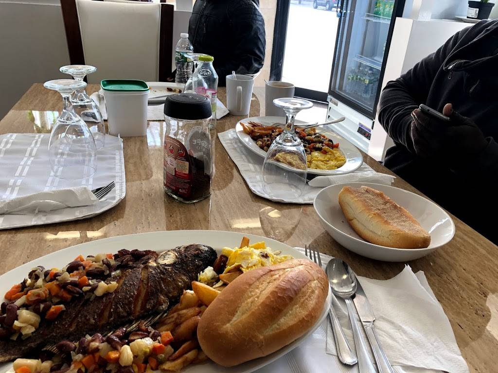 Sonias Kitchen | restaurant | 6451 Grays Ave, Philadelphia, PA 19142, USA | 2159216591 OR +1 215-921-6591