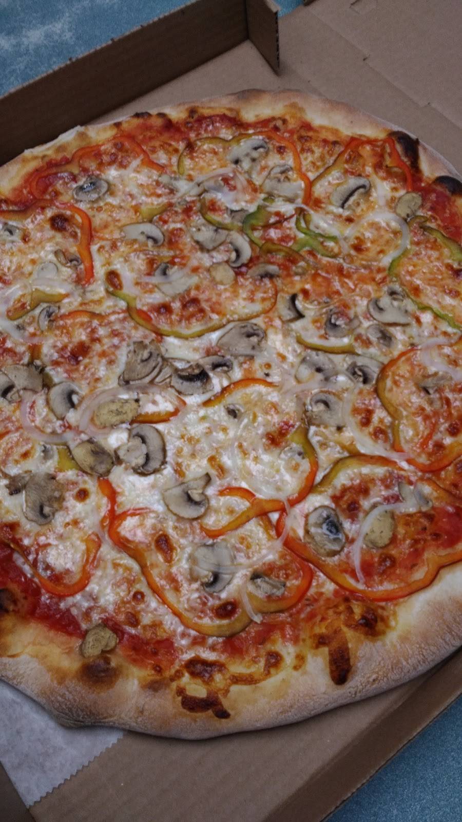 Romanos Pizzeria | restaurant | 8 Bessom St, Marblehead, MA 01945, USA | 7816318333 OR +1 781-631-8333
