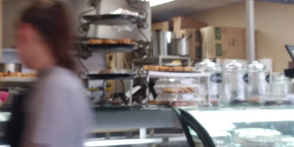Brendas Place & Bakery | restaurant | 240 Graff Ave, Stratford, ON N5A 6Y2, Canada | 5192732400 OR +1 519-273-2400