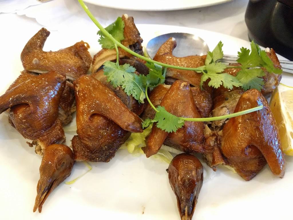 New Hing Lung Restaurant | restaurant | 1556 Noriega St, Btwn 22nd & 23rd Ave, San Francisco, CA 94122, San Francisco, CA 94122, USA | 4156618860 OR +1 415-661-8860