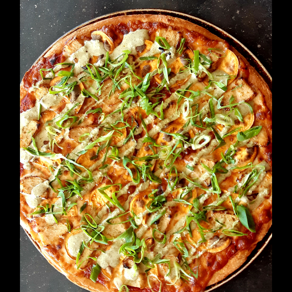 Rollin Pizza - Handcrafted Pizza + Pasta | restaurant | 314 Lake St, St. Catharines, ON L2N 4H4, Canada | 9059389797 OR +1 905-938-9797