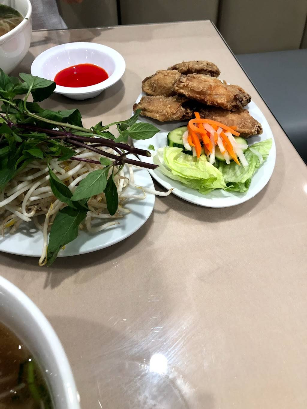 Viet Noodles Xpress | restaurant | 2400 Coffee Rd suite h, Modesto, CA 95355, USA | 2095964274 OR +1 209-596-4274