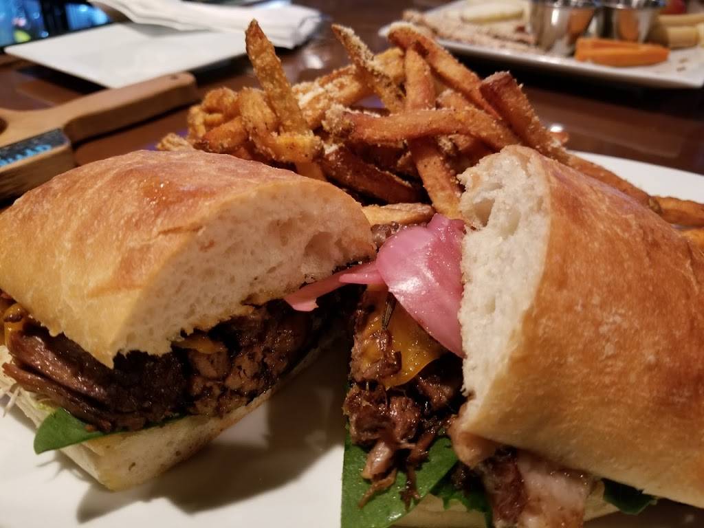 Tapped | restaurant | 22 Henry St Unit #2, Middletown, NY 10940, USA | 8457754216 OR +1 845-775-4216