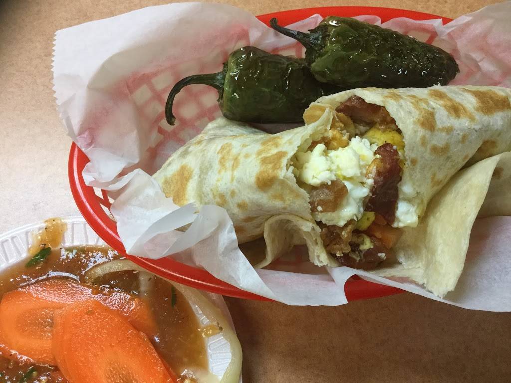 Andreas Taco Shop | restaurant | 1102 N Park St, Brenham, TX 77833, USA | 9792517078 OR +1 979-251-7078