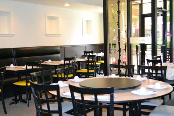 Golden Bull Restaurant | restaurant | 242 W Cermak Rd, Chicago, IL 60616, USA | 3128081668 OR +1 312-808-1668