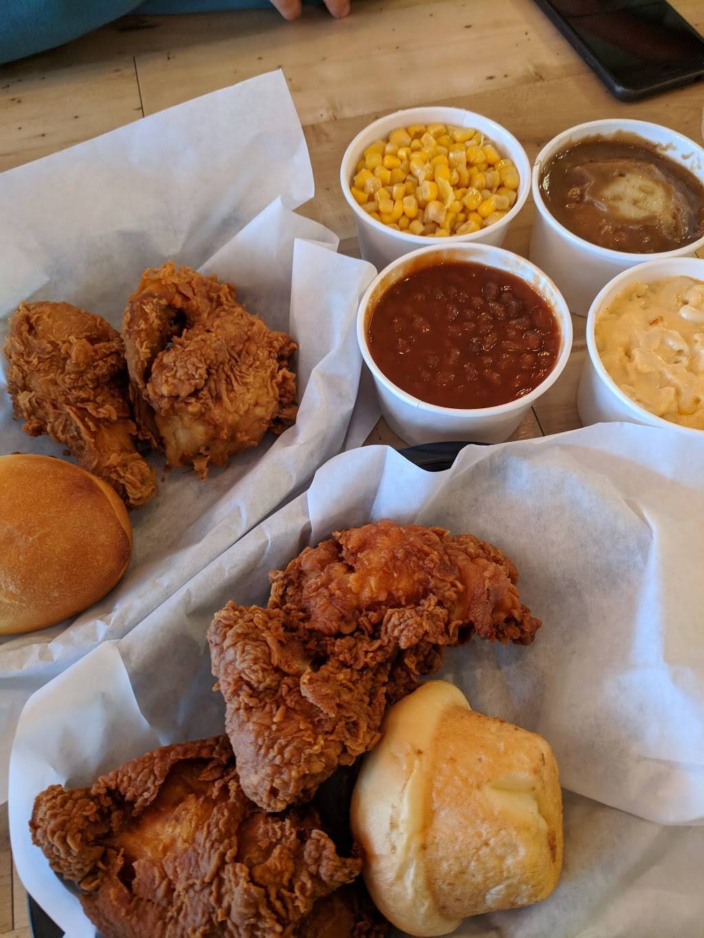 Ezells Famous Chicken | restaurant | Evergreen Village Shopping Center, 1645 140th Ave NE, Bellevue, WA 98005, USA | 4256432670 OR +1 425-643-2670