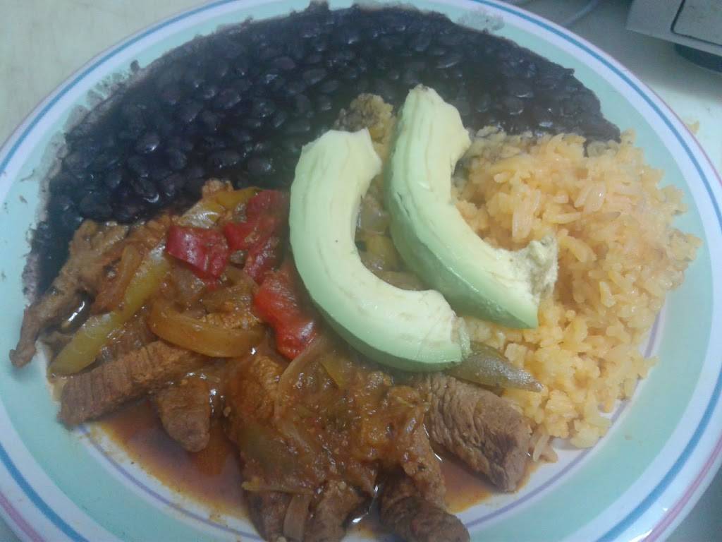 MANA DELI POPUSAS AND MEXICAN FOOD | restaurant | 9841 17th Ave SW, Seattle, WA 98106, USA | 2069810272 OR +1 206-981-0272