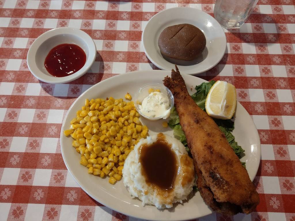 Ox Yoke Inn | restaurant | 4420 220th Trail, Amana, IA 52203, USA | 3196223441 OR +1 319-622-3441