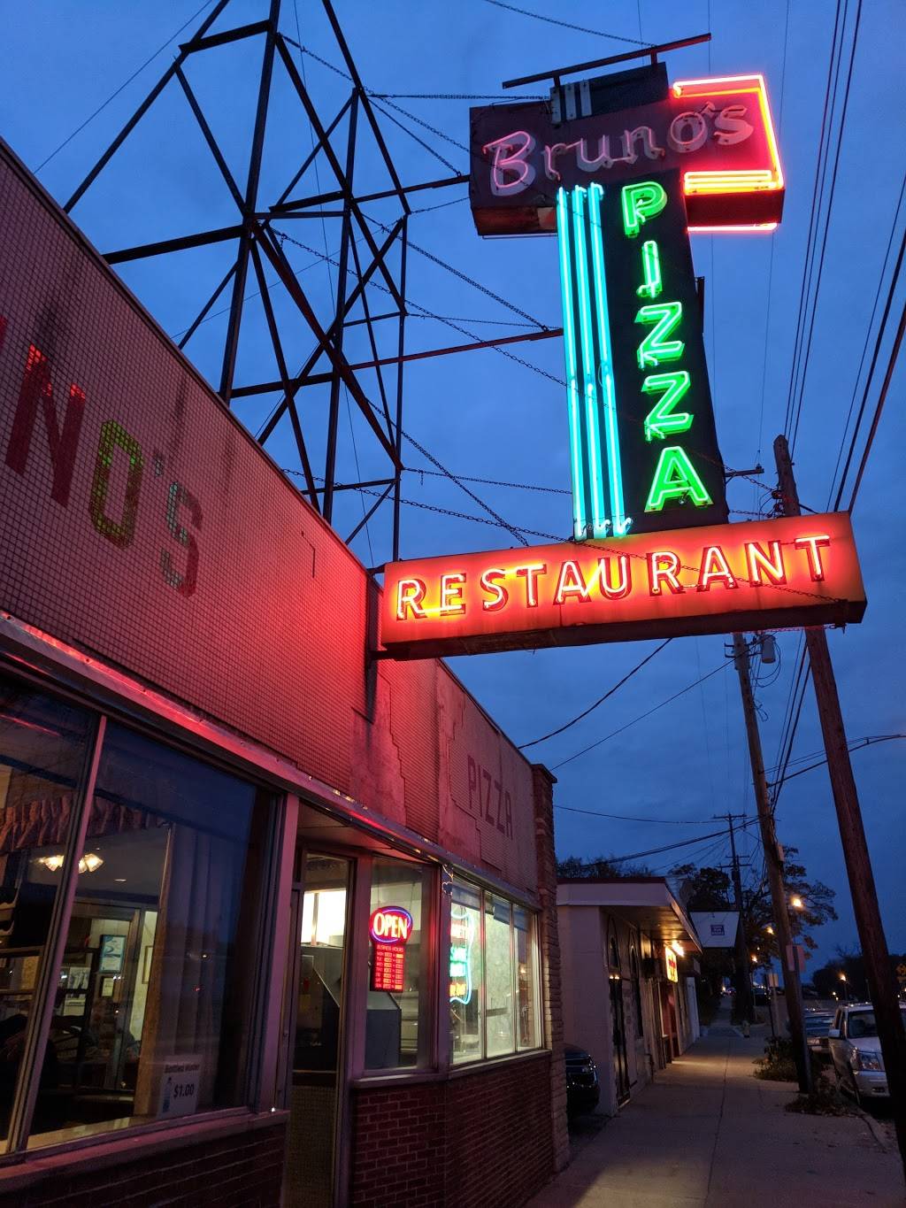 Brunos Pizza | restaurant | 1528 W Michigan Ave, Kalamazoo, MI 49006, USA | 2693493229 OR +1 269-349-3229