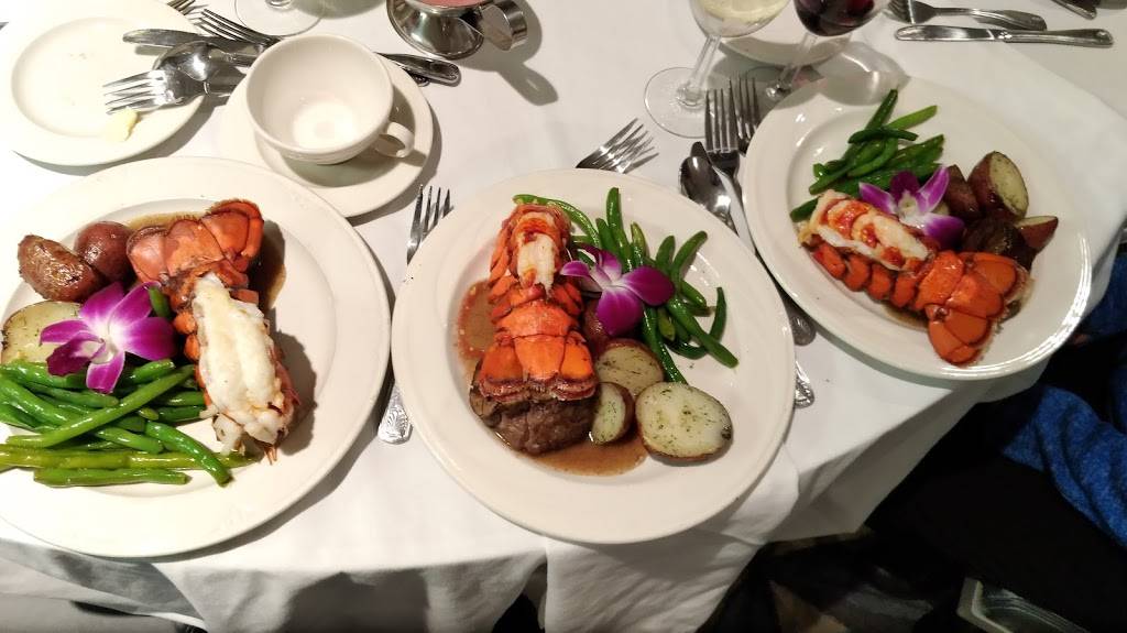 Speakers | restaurant | 2 Somerset Pkwy, Nashua, NH 03063, USA | 6035954155 OR +1 603-595-4155