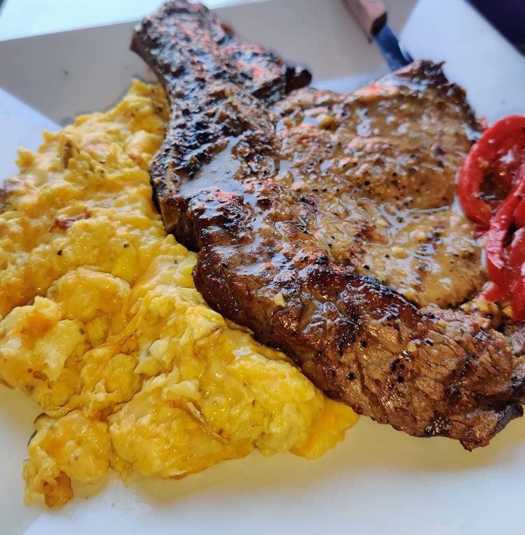 The Atlantic Boat Club | restaurant | 990 Atlantic Ave, Brooklyn, NY 11238, USA | 7186760089 OR +1 718-676-0089