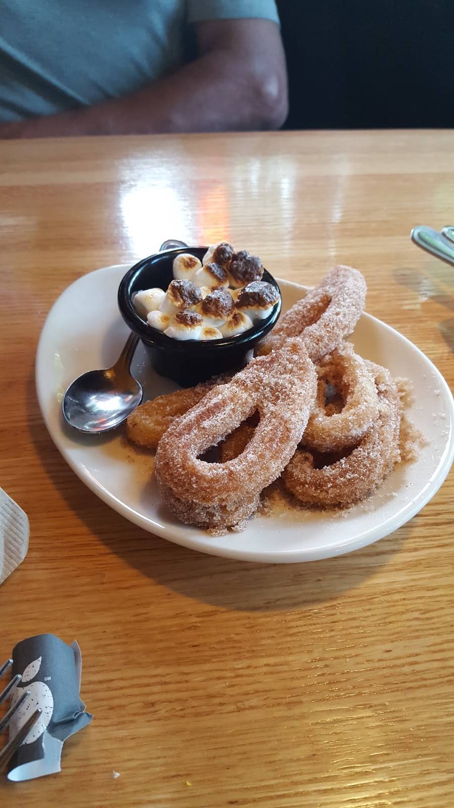 Applebees Grill + Bar | restaurant | 3956 Grand Ave, Chino, CA 91710, USA | 9095907844 OR +1 909-590-7844