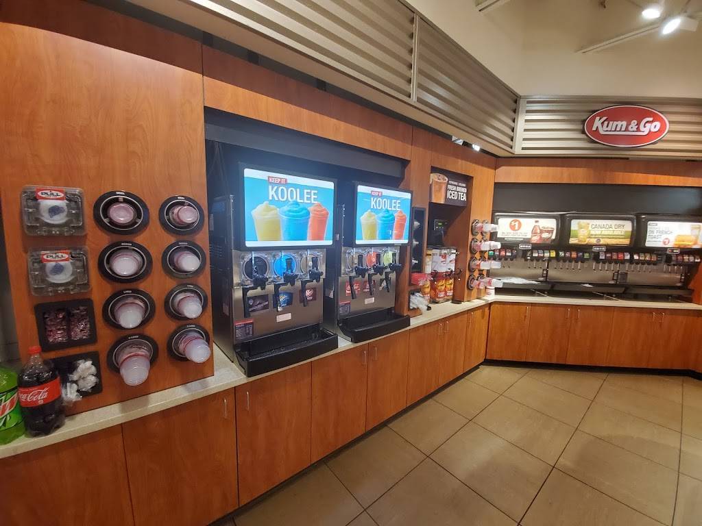 Kum & Go | meal takeaway | 2588 Airport Rd, Colorado Springs, CO 80910, USA | 7194344749 OR +1 719-434-4749